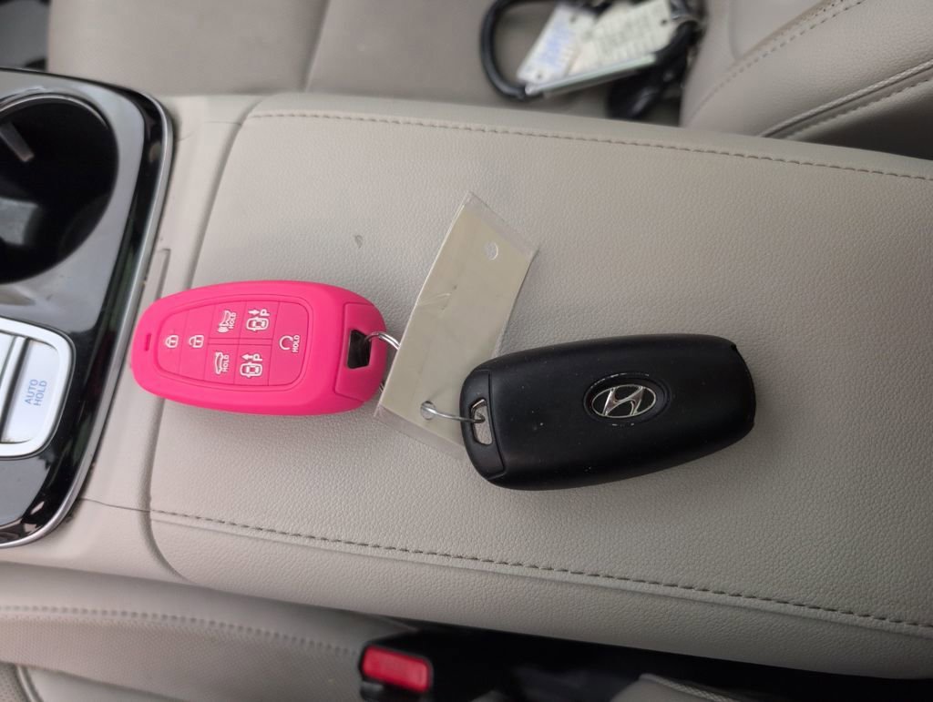 Used 2023 Hyundai Tucson Limited image 48