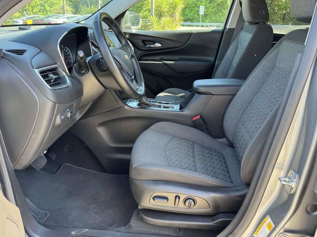 Used 2024 Chevrolet Equinox LT FWD image 20