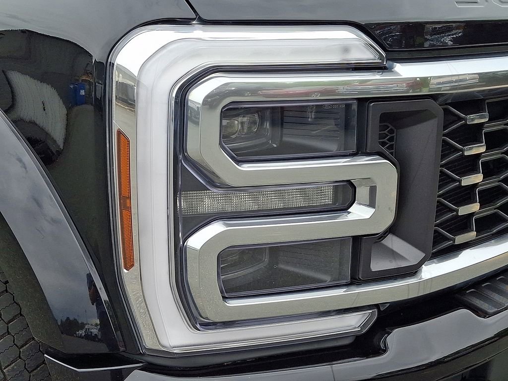 Certified 2025 Ford F450 Platinum AWD/4WD image 9