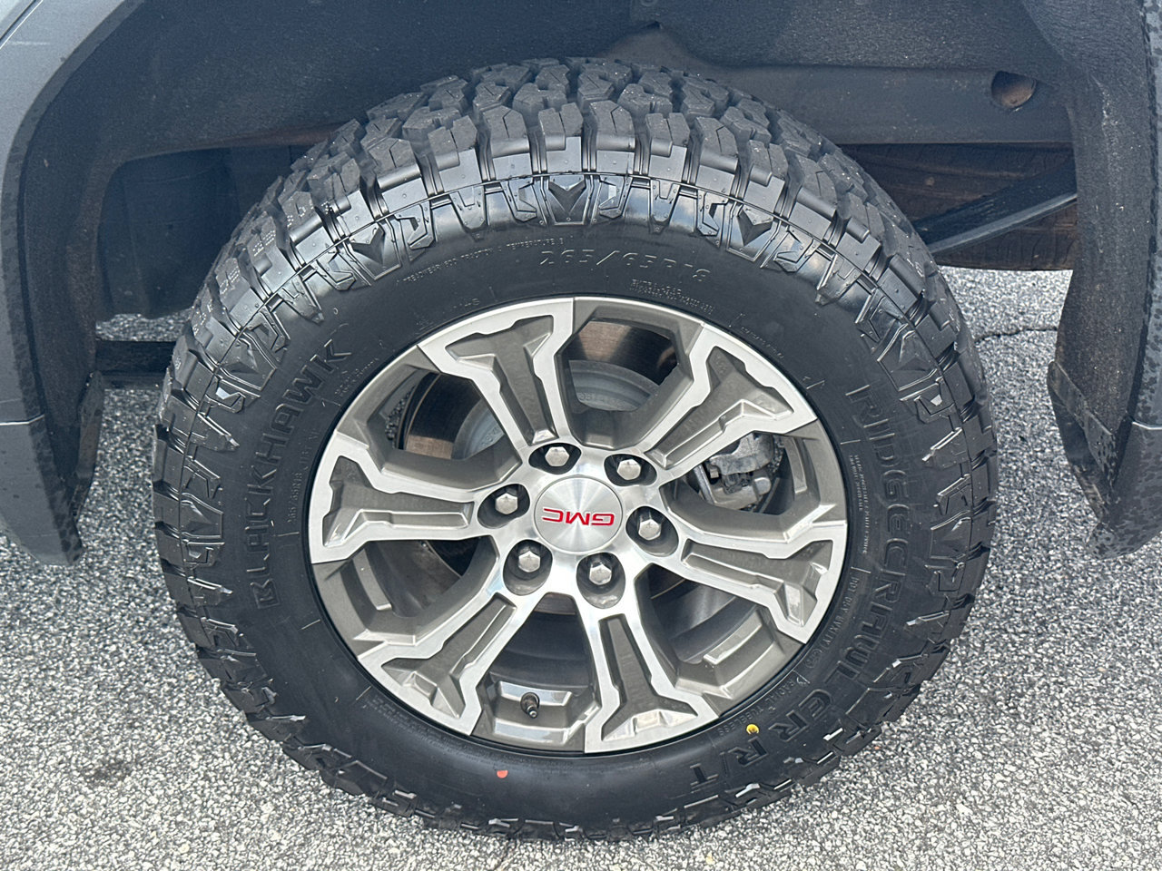 Used 2025 GMC Sierra 1500 SLT AWD/4WD image 21
