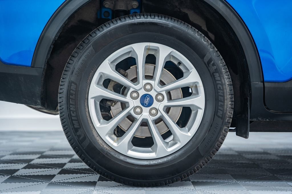 Certified 2020 Ford Escape SE image 16