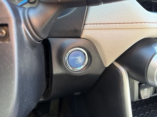 Used 2021 Toyota RAV4 XLE w/ Convenience Package AWD/4WD image 24