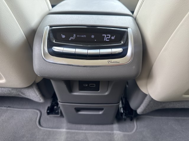 Used 2021 Cadillac XT6 Premium Luxury FWD image 20