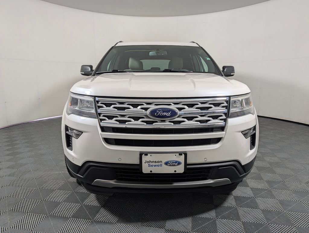 Certified 2019 Ford Explorer XLT w/ Equipment Group 202A FWD image 3