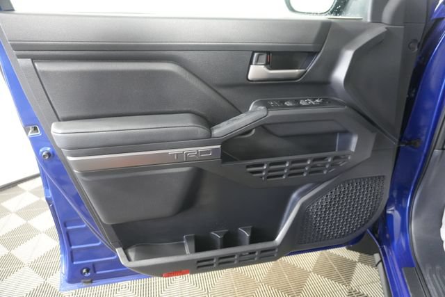 Used 2024 Toyota Tacoma TRD Sport AWD/4WD image 27