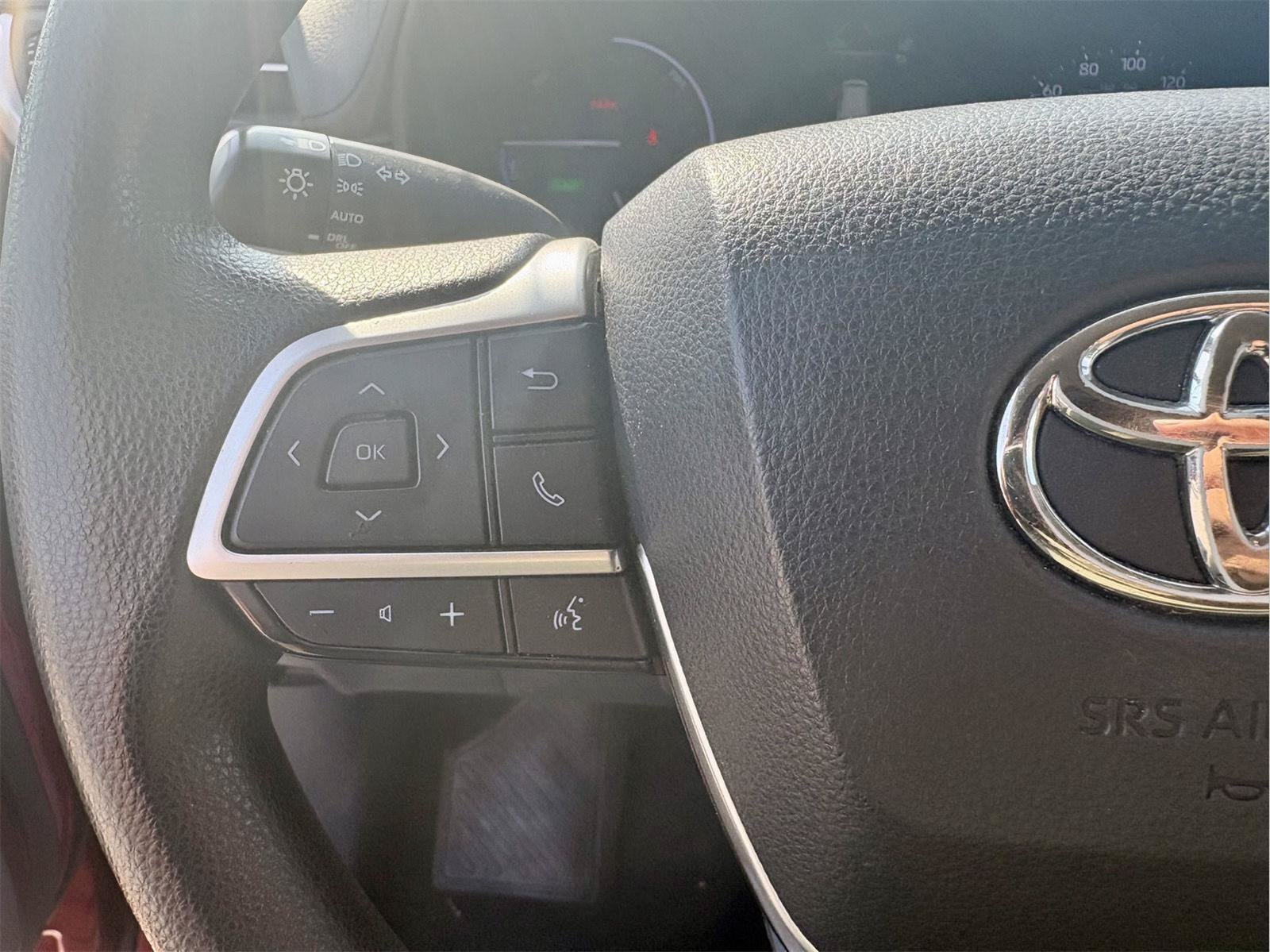Used 2021 Toyota Sienna LE FWD image 19