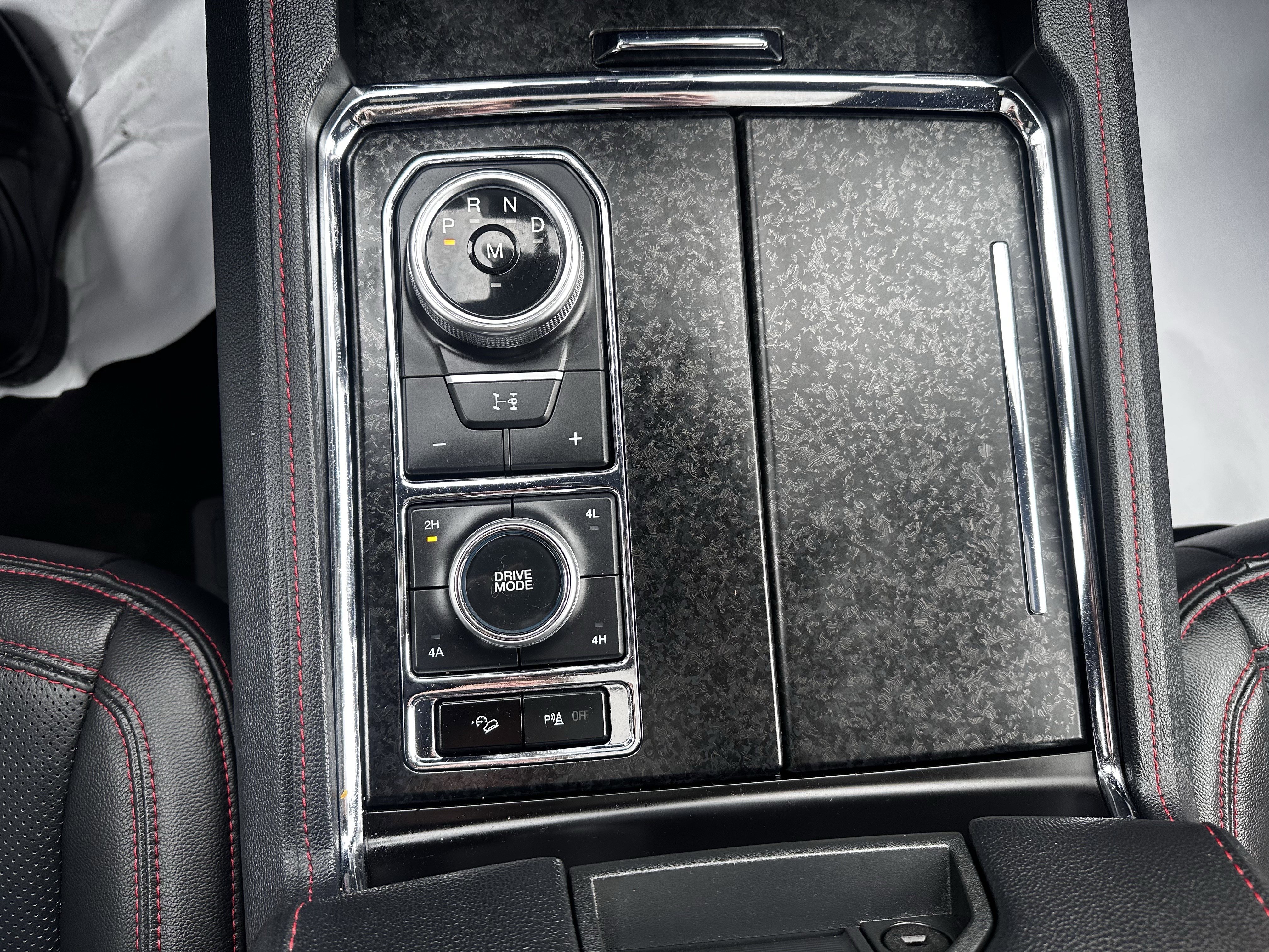 Certified 2023 Ford Expedition Limited image 17