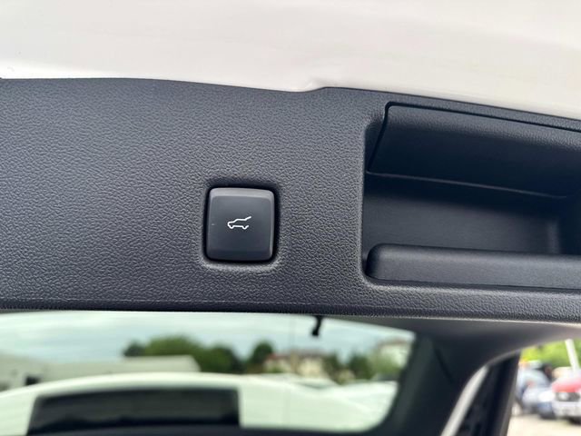 Certified 2024 Ford Escape Platinum image 9