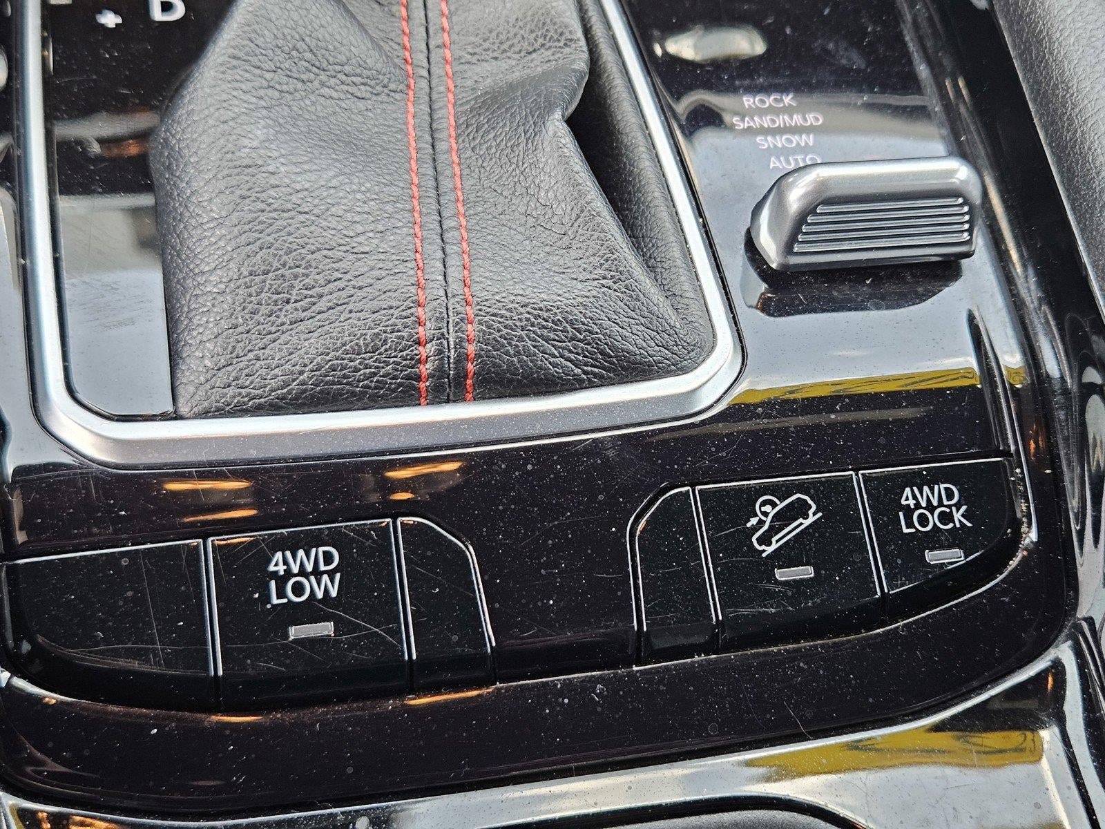 Used 2023 Jeep Compass Trailhawk AWD/4WD image 19
