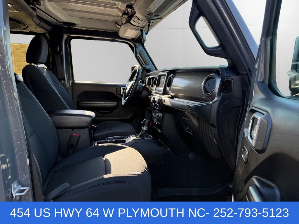 Used 2020 Jeep Gladiator Sport w/ Quick Order Package 24S AWD/4WD image 15
