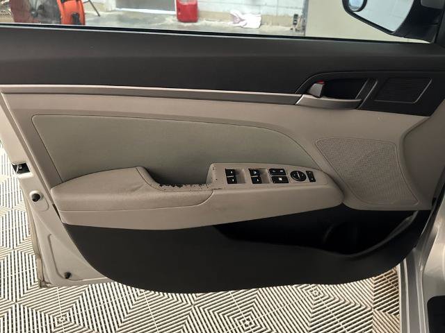 Used 2018 Hyundai Elantra Value Edition w/ Cargo Package FWD image 16