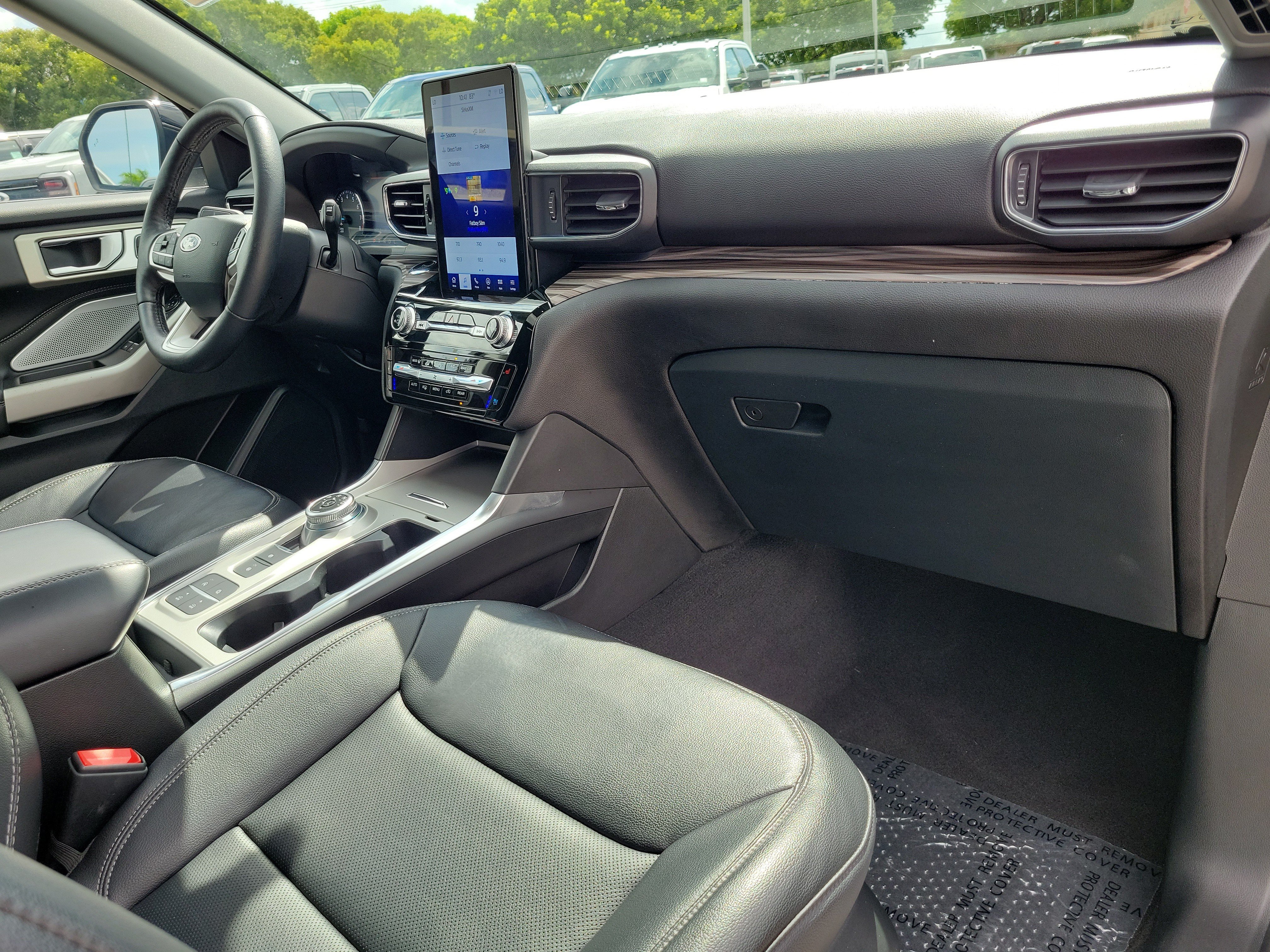 Certified 2023 Ford Explorer Limited w/ Limited Technology Package RWD image 20