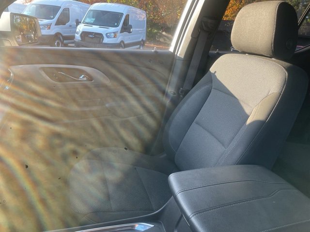 Used 2023 Chevrolet Traverse LT image 39