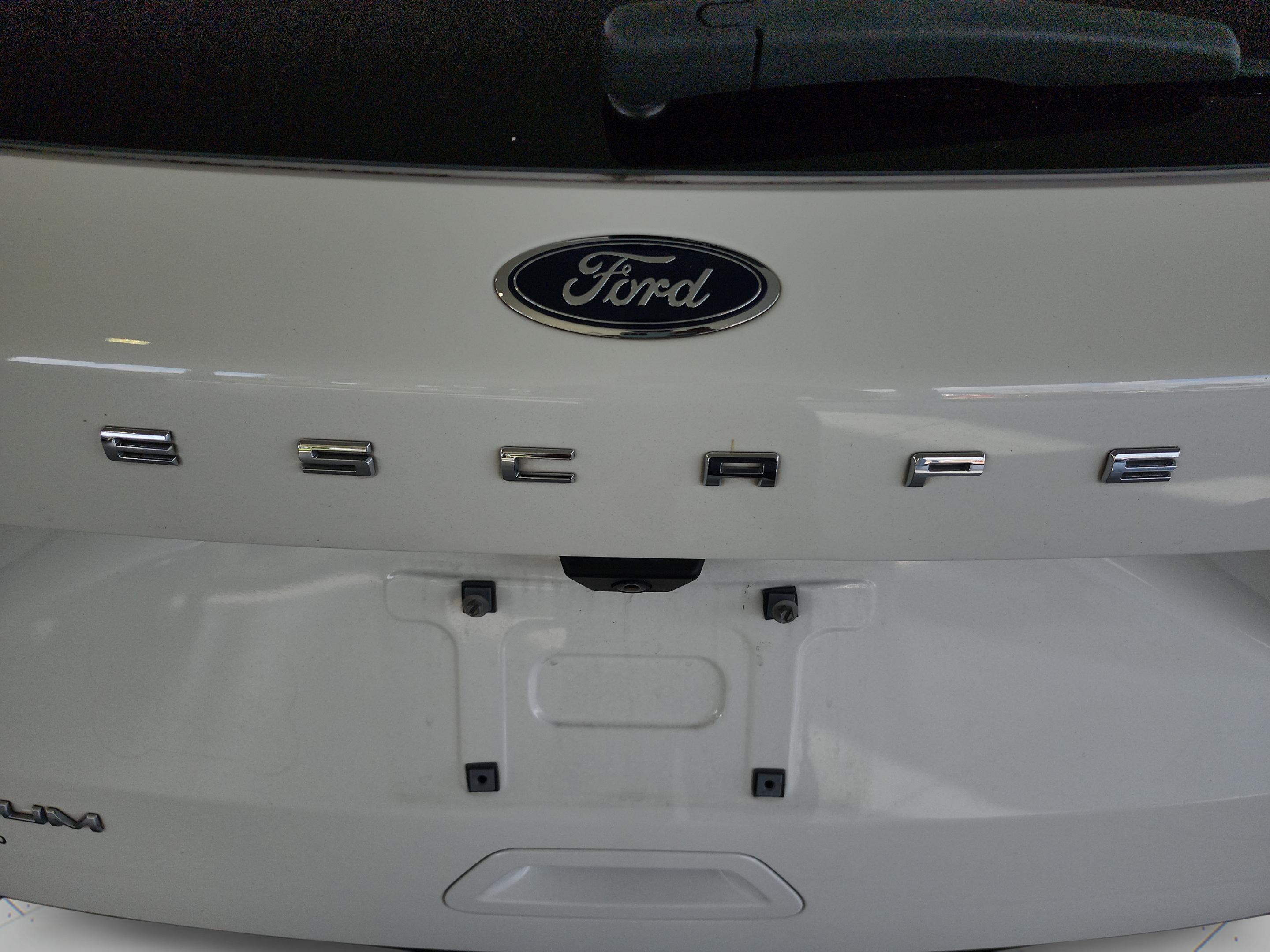 Certified 2020 Ford Escape Titanium w/ Titanium Premium Package 2.0 FWD image 31