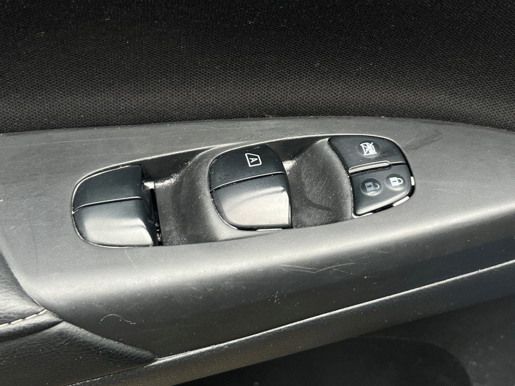 Used 2019 Nissan Sentra S image 15