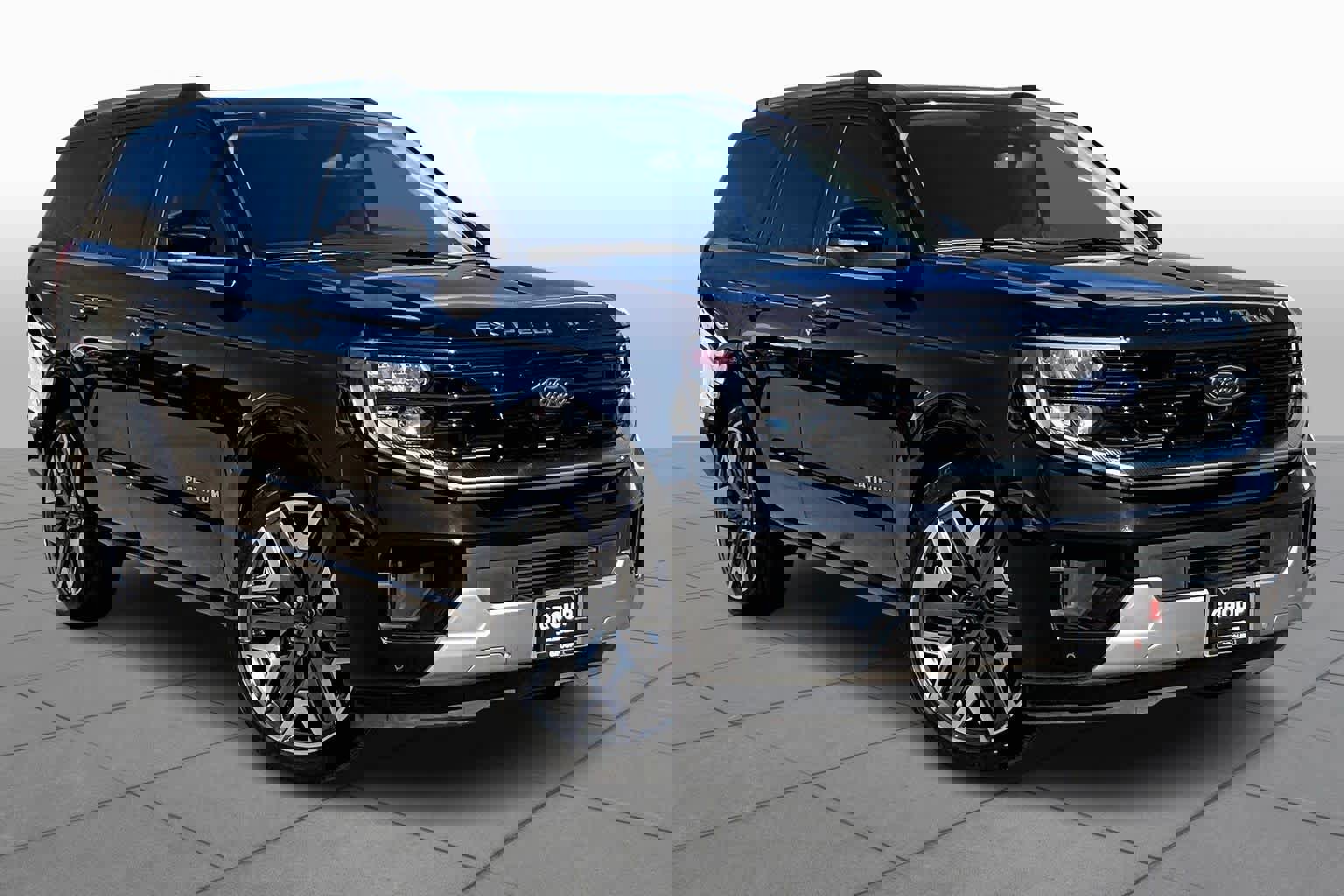 Certified 2025 Ford Expedition Platinum w/ Platinum Ultimate Package image 4