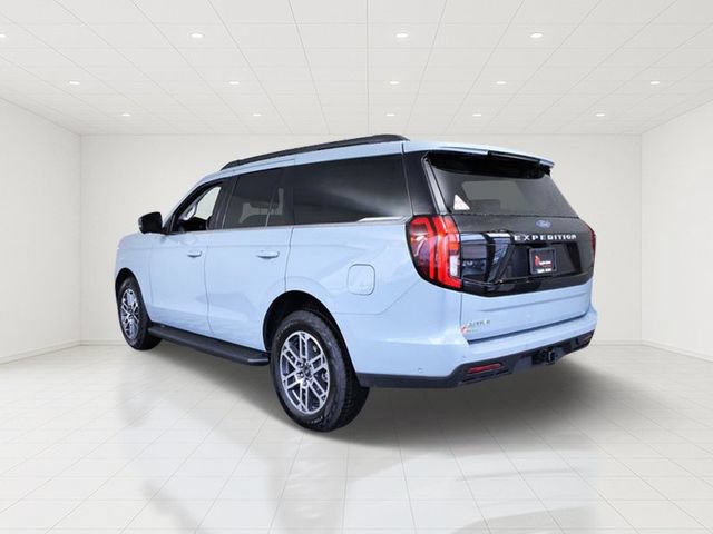 Certified 2025 Ford Expedition Active AWD/4WD image 4