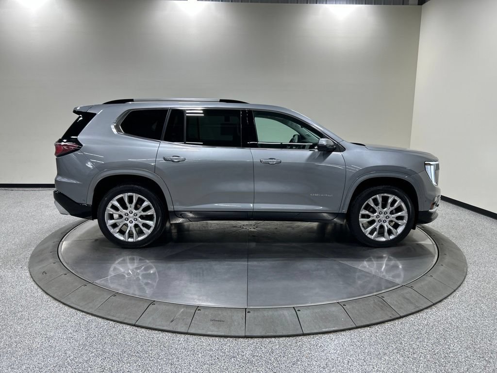 Used 2024 GMC Acadia Denali w/ Super Cruise Package AWD/4WD image 6