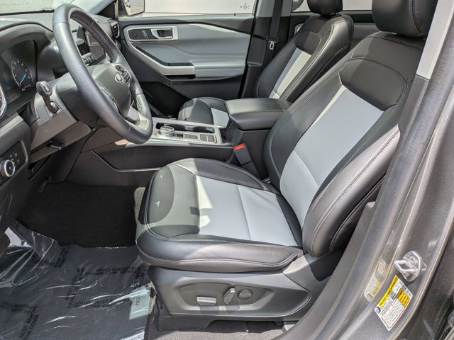 Certified 2023 Ford Explorer XLT w/ Equipment Group 202A RWD image 15