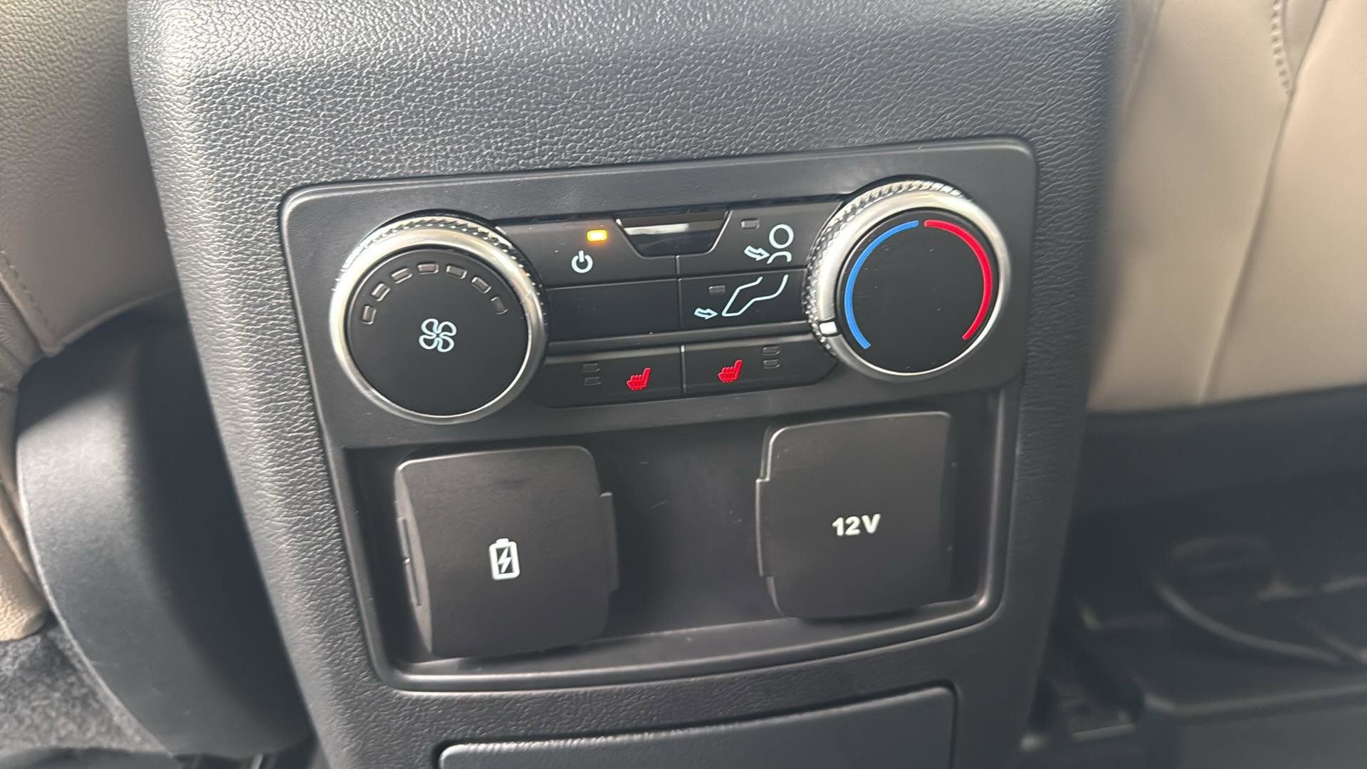 Certified 2023 Ford Explorer Limited w/ Class IV Trailer Tow Package image 24