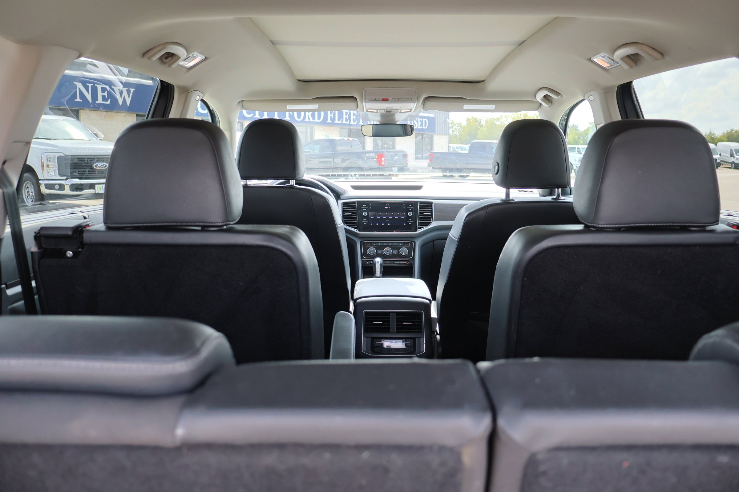 Used 2019 Volkswagen Atlas SEL R-Line image 28