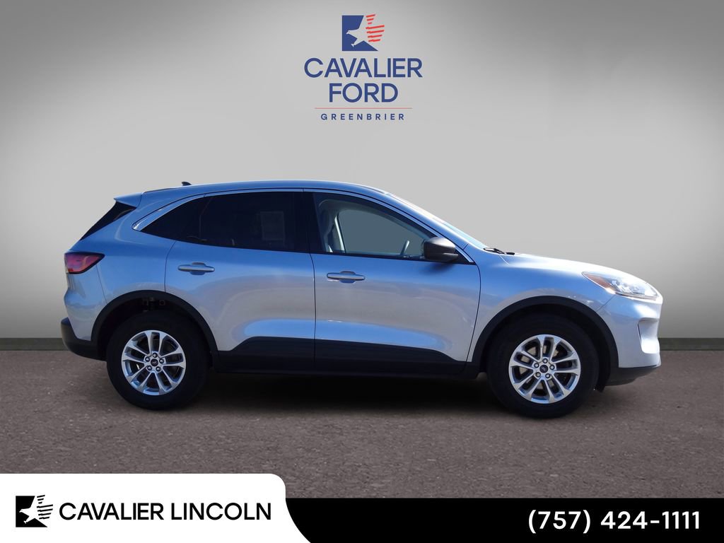Certified 2022 Ford Escape SE AWD/4WD image 2