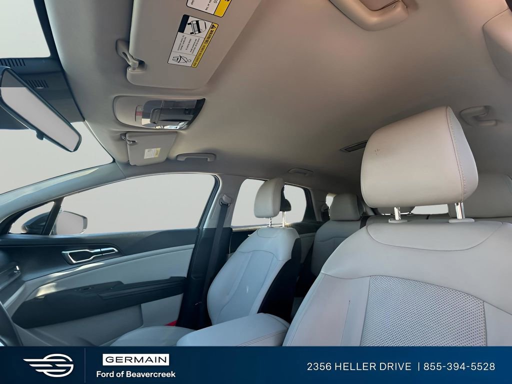 Used 2024 Kia Sportage EX image 12