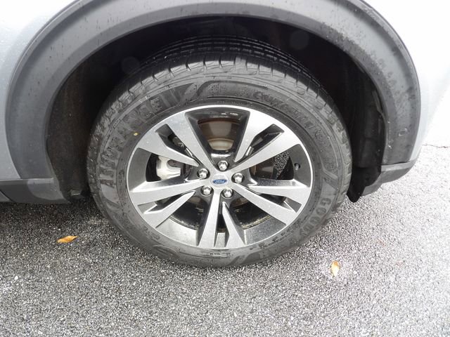 Certified 2020 Ford Explorer Platinum w/ Premium Technology Package image 14