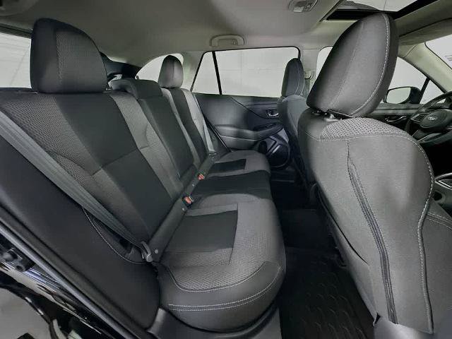 Used 2025 Subaru Outback Premium AWD/4WD image 31