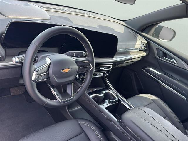 Used 2026 Chevrolet Traverse LT AWD/4WD image 8