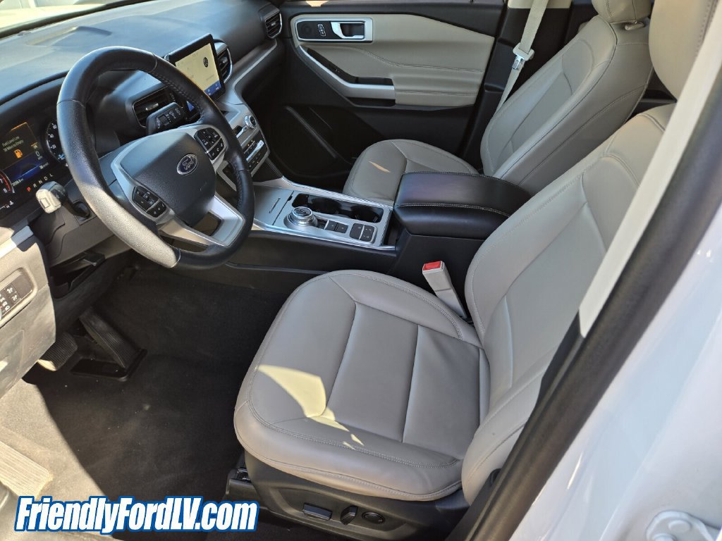 Certified 2023 Ford Explorer XLT w/ Equipment Group 202A RWD image 4