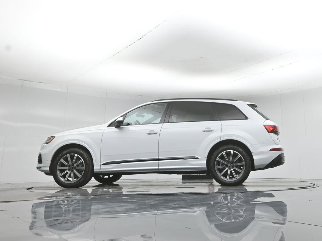 Used 2022 Audi Q7 2.0T Premium Plus w/ Premium Plus Package AWD/4WD image 51