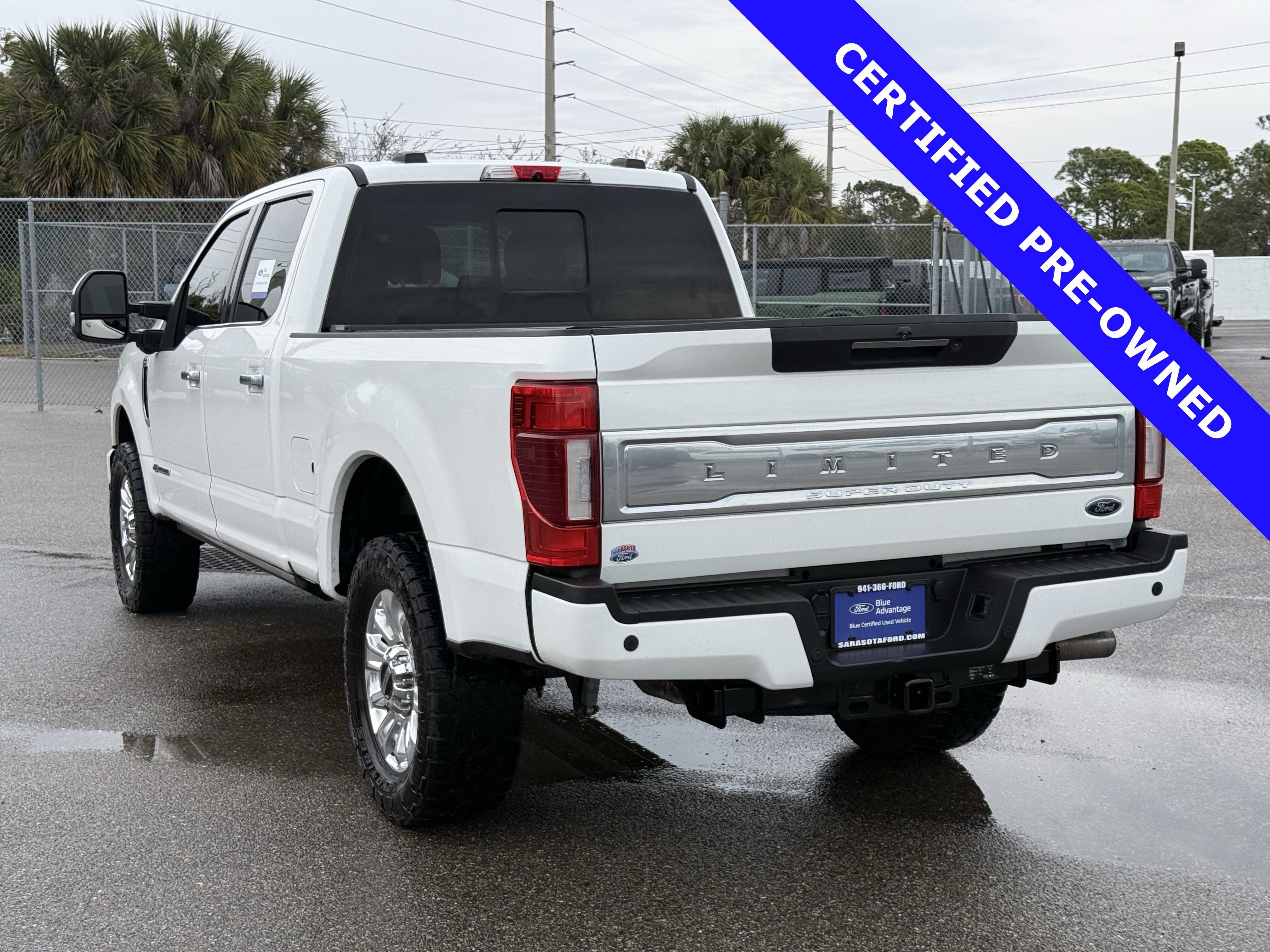 Certified 2022 Ford F250 Limited w/ FX4 Off-Road Package image 2
