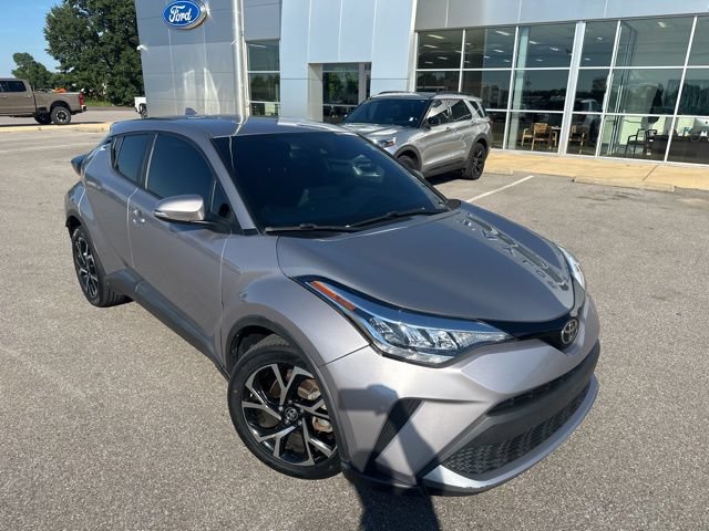 Used 2020 Toyota C-HR XLE FWD image 6