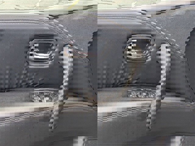 Used 2022 Nissan Armada SV w/ SV Appearance Package image 23