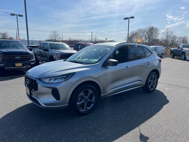 Certified 2024 Ford Escape ST-Line AWD/4WD image 3