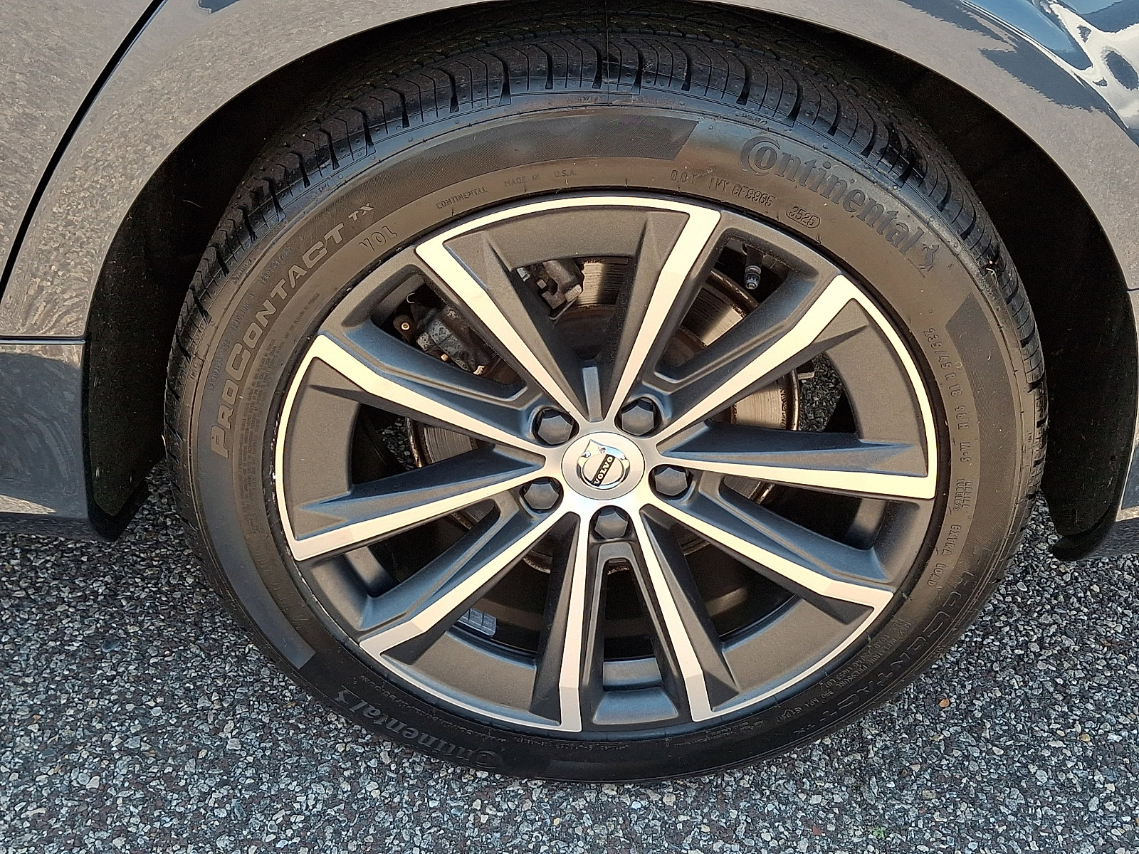 Used 2022 Volvo S60 B5 Momentum w/ Premium Package AWD/4WD image 28