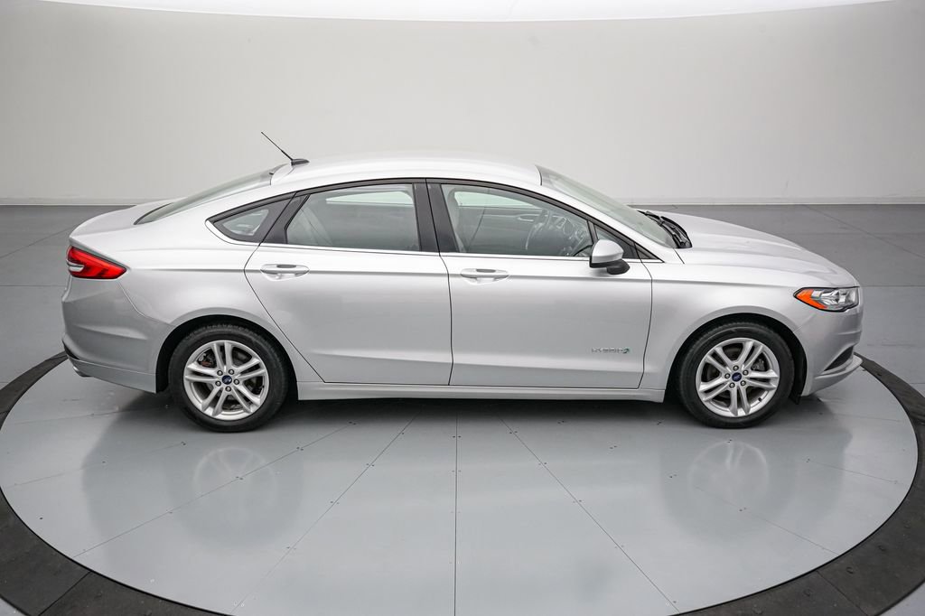 Certified 2018 Ford Fusion S FWD image 3