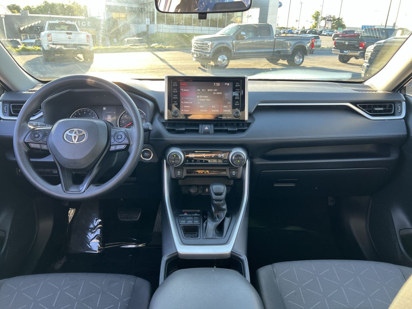 Used 2021 Toyota RAV4 XLE w/ Convenience Package AWD/4WD image 21