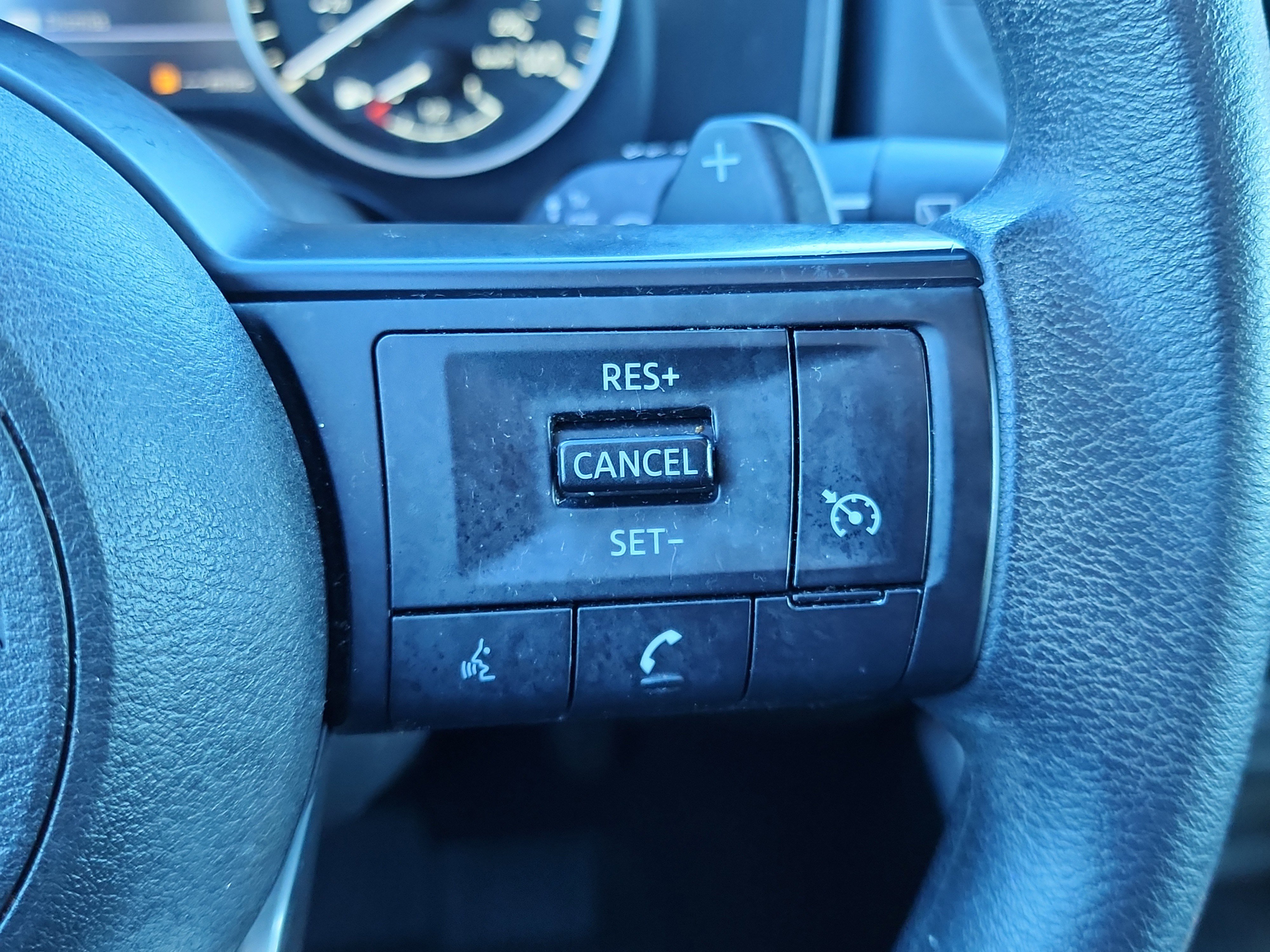 Used 2023 Nissan Rogue S image 21