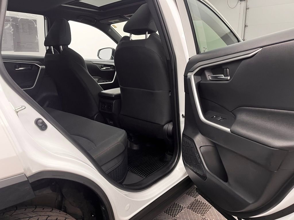 Used 2023 Toyota RAV4 SE w/ Weather & Moonroof Package AWD/4WD image 33