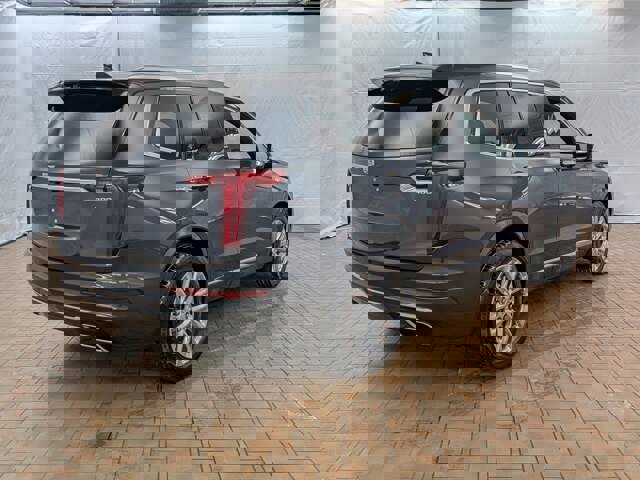 Used 2022 Cadillac XT6 Premium Luxury w/ Technology Package image 7