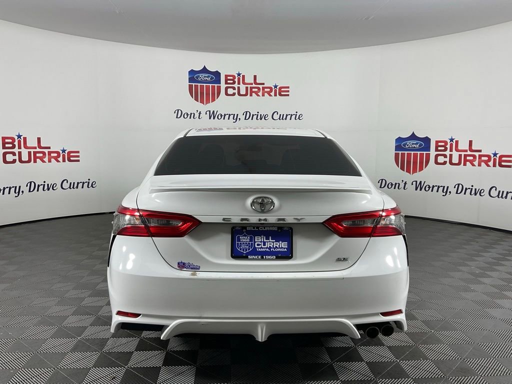 Used 2018 Toyota Camry SE image 4