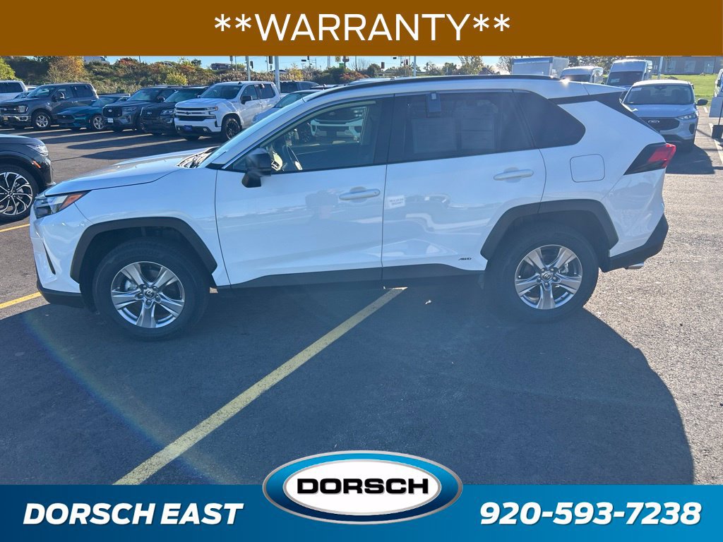 Used 2025 Toyota RAV4 LE AWD/4WD image 2