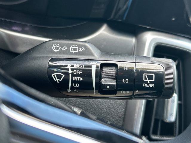 Used 2023 Kia Sorento LX FWD image 28