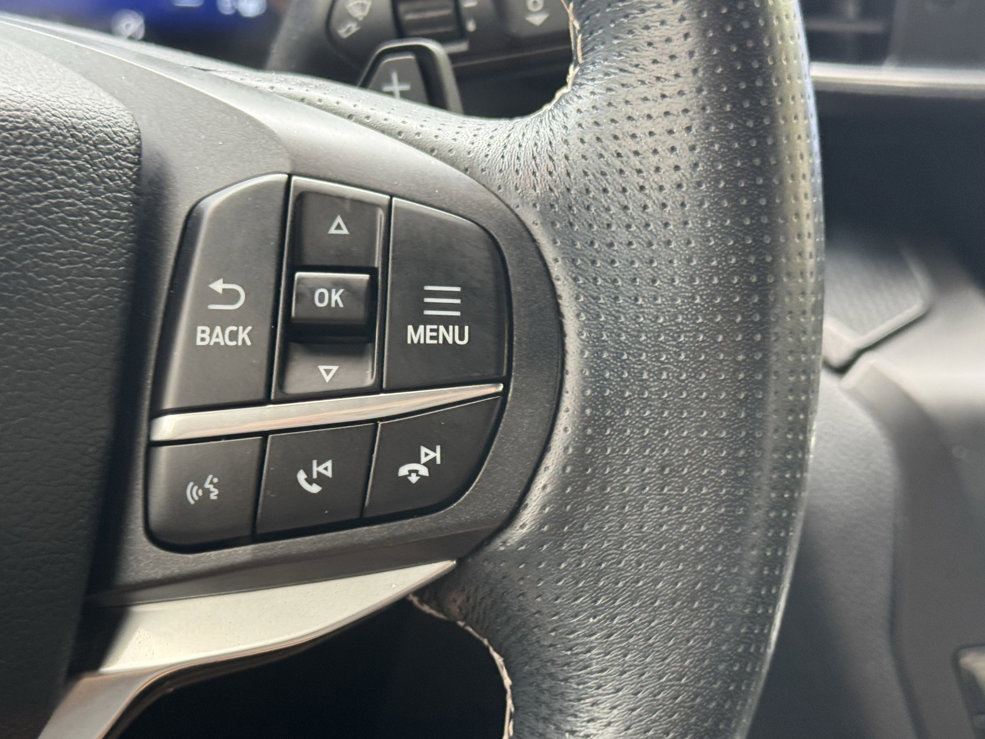 Certified 2020 Ford Explorer ST w/ Premium Technology Package image 17