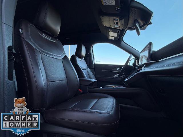 Certified 2025 Ford Explorer Platinum image 27