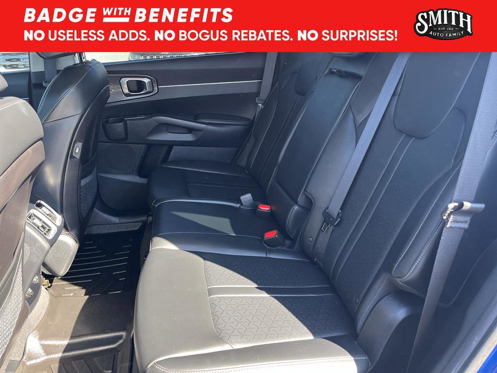 Used 2023 Kia Sorento S FWD image 13