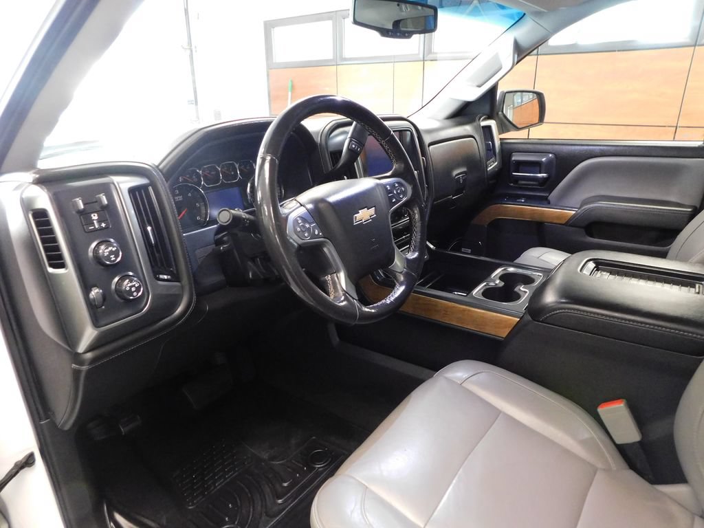 Used 2018 Chevrolet Silverado 1500 LTZ w/ Sport Package AWD/4WD image 23