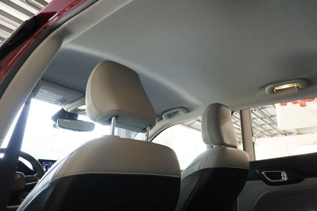 Used 2022 Jeep Compass Latitude FWD image 28
